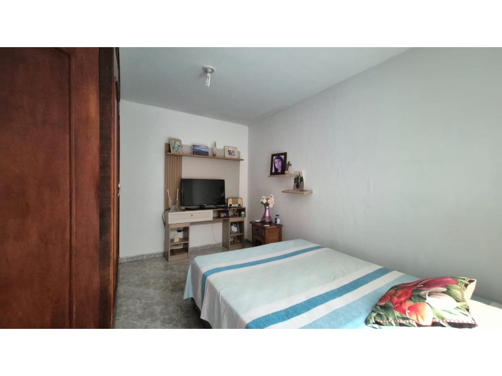 VENTA DE APARTAMENTO CON BUENA UBICACIÓN EN ENVIGADO- TRIANON — foto 6