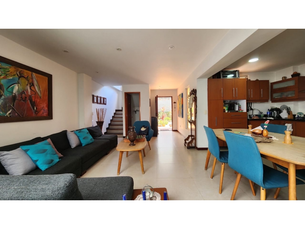 TRANQUILIDAD Y COMODIDAD. VENTA DE CASA EN LA ESTRELLA — foto 4