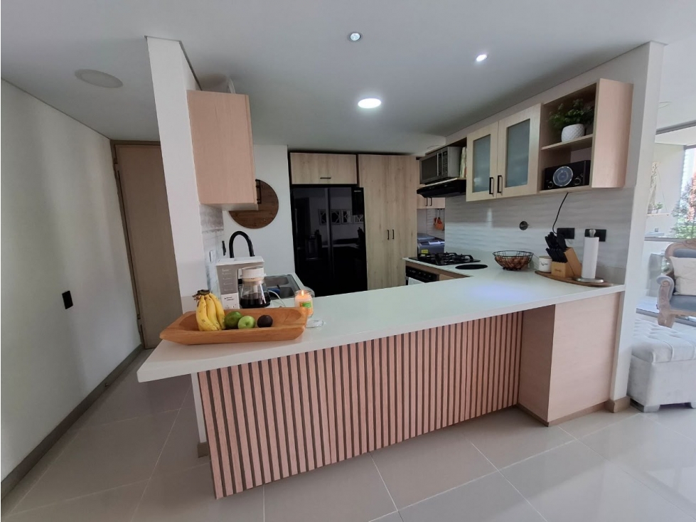 MUY COMERCIAL, VENTA APARTAMENTO EN SABANETA - SAN JOSÉ — foto 6