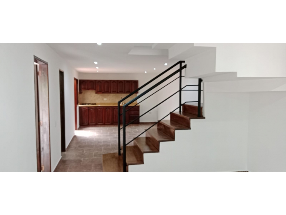 CASA DE TRES NIVELES. UND CERRADA, SECTOR COLEGIOS- RIONEGRO — foto 5