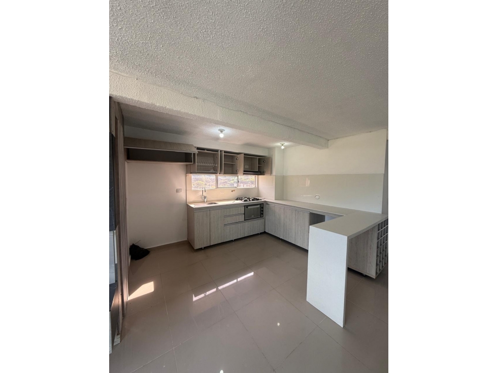 CASI NUEVO VENTA DE APARTAMENTO EN BELLO - 5
