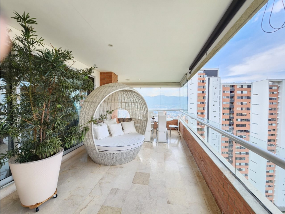 Venta de Apartamento de lujo, vista inigualable. Sector el Tesoro