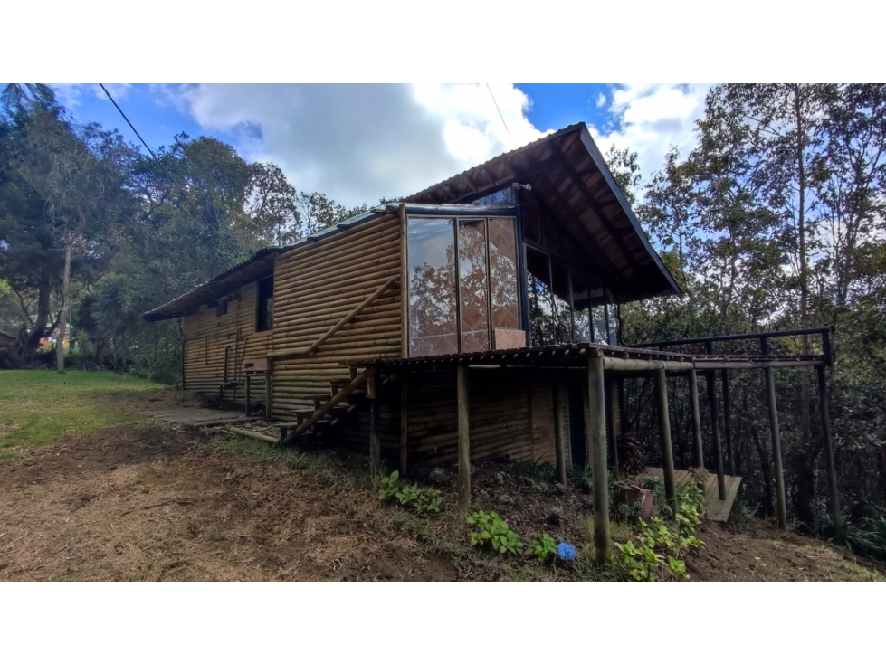 Venta de casa lote independiente en Santa Elena - 6