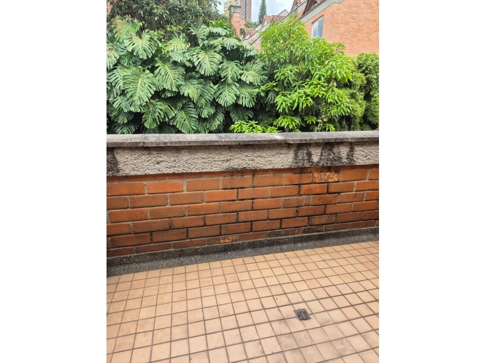 Venta de casa de 3 niveles en el Poblado sector Castropol — foto 5