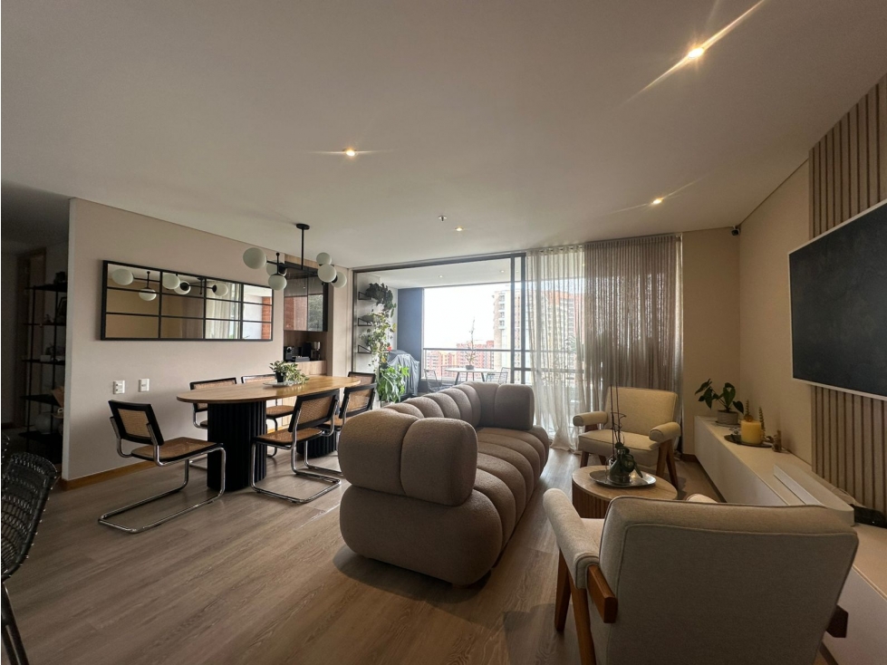 Espectacular apartamento en El Poblado, Linares Con una vista hermosa — foto 2