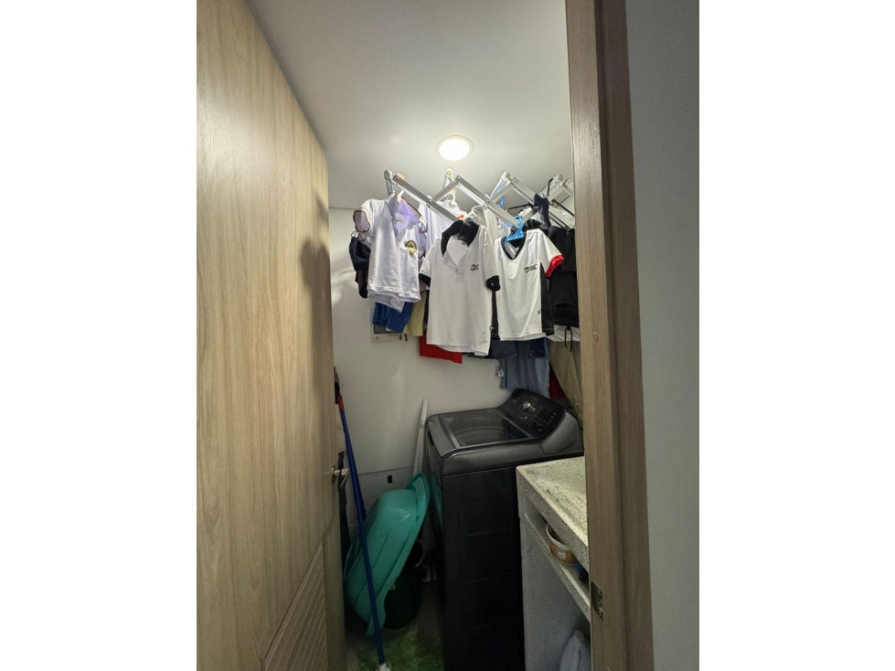 APARTAMENTO EN SABANETA, UNIDAD MUY NUEVA- SECTOR SAN JOSÉ — foto 6