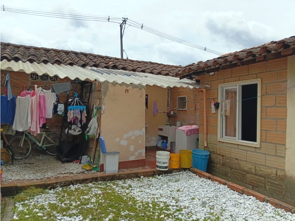 GRAN OPORTUNIDAD CASA DE UN NIVEL SAN CALLETANO LA CEJA — foto 3