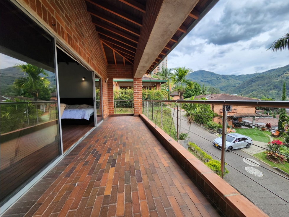 VENTA DE ESPECTACULAR CASA EN SABANETA, SECTOR LA BAHÍA — foto 5