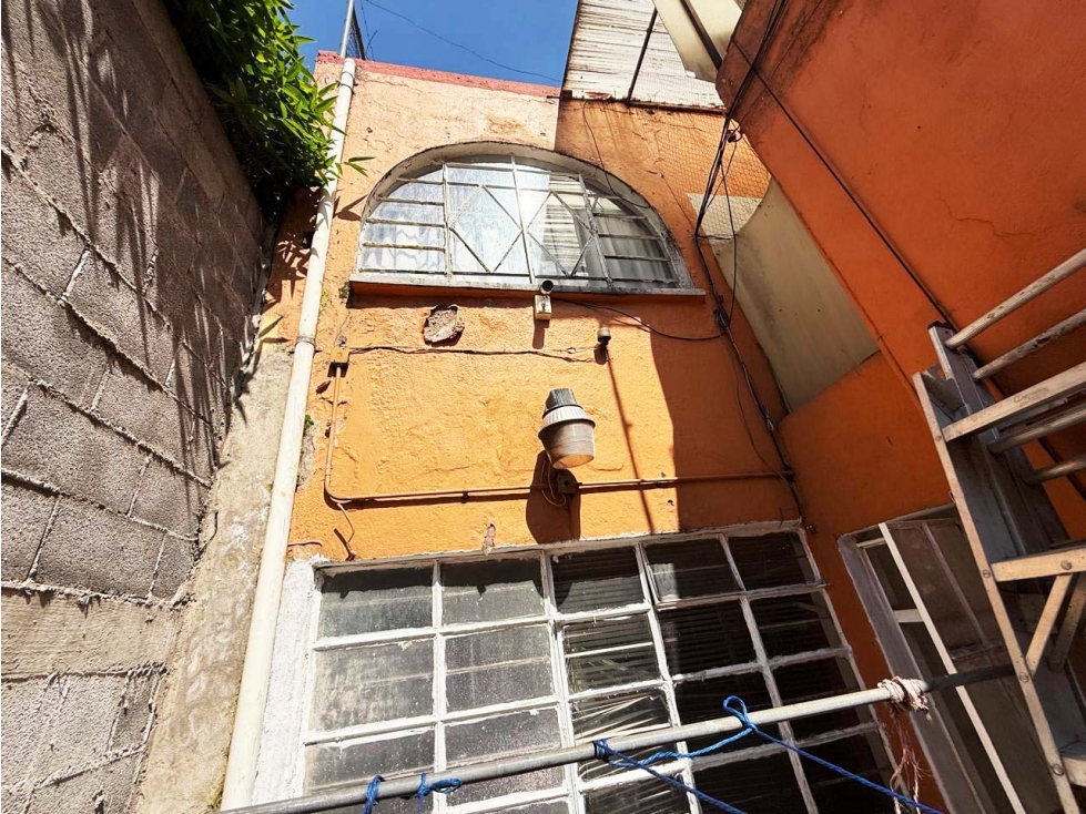 ROMA SUR. CASA CON GRAN POTENCIAL. (2193)