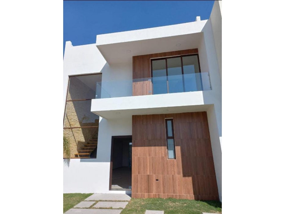 ZONA DORADA. CASA EN CONDOMINIO EN VENTA (1988)