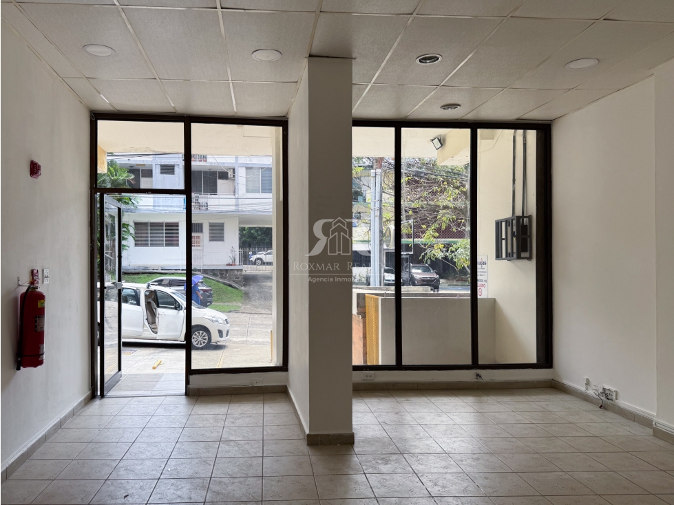 Local u oficina en planta baja en El Cangrejo — foto 2