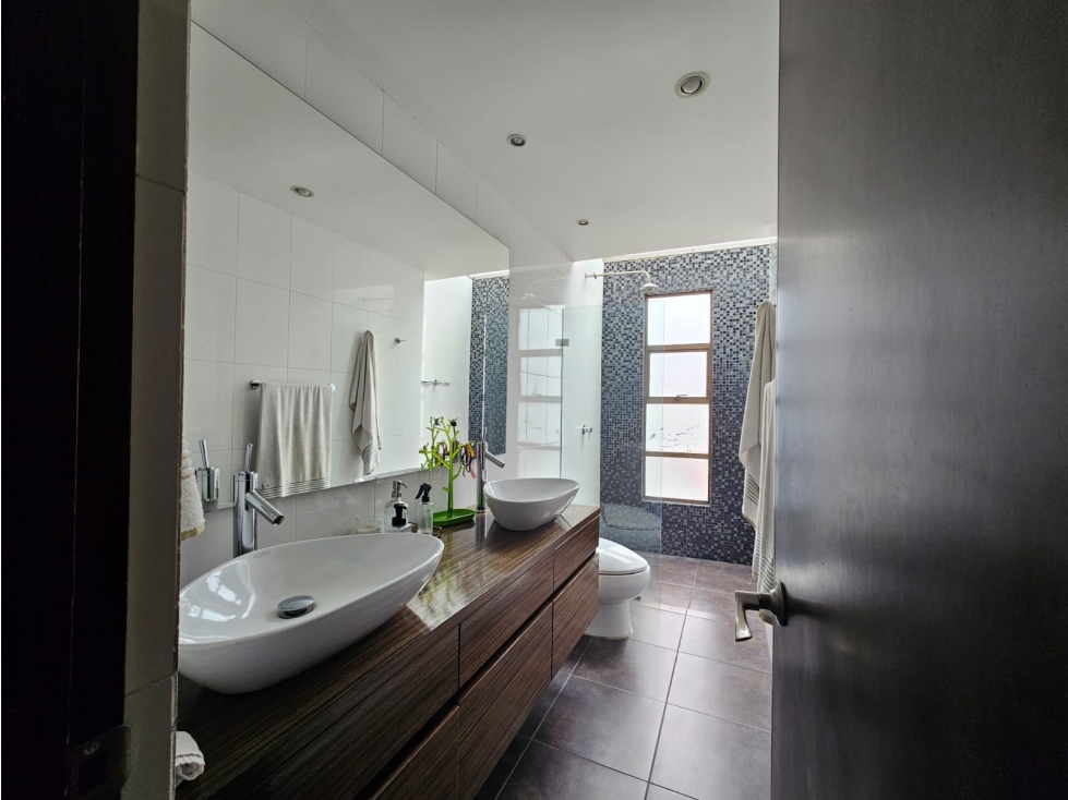 8183392 Arriendo de Apartamento Amoblado en Laureles — foto 5