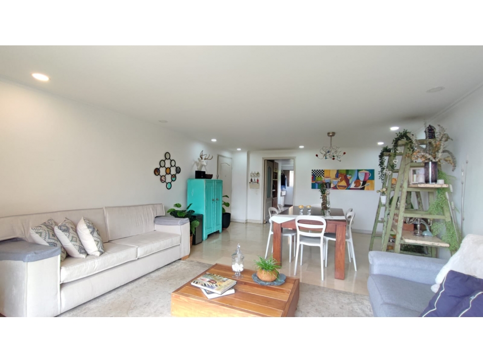 Apartamento en venta en El Poblado, Las Palmas | Medellín 155 m²
