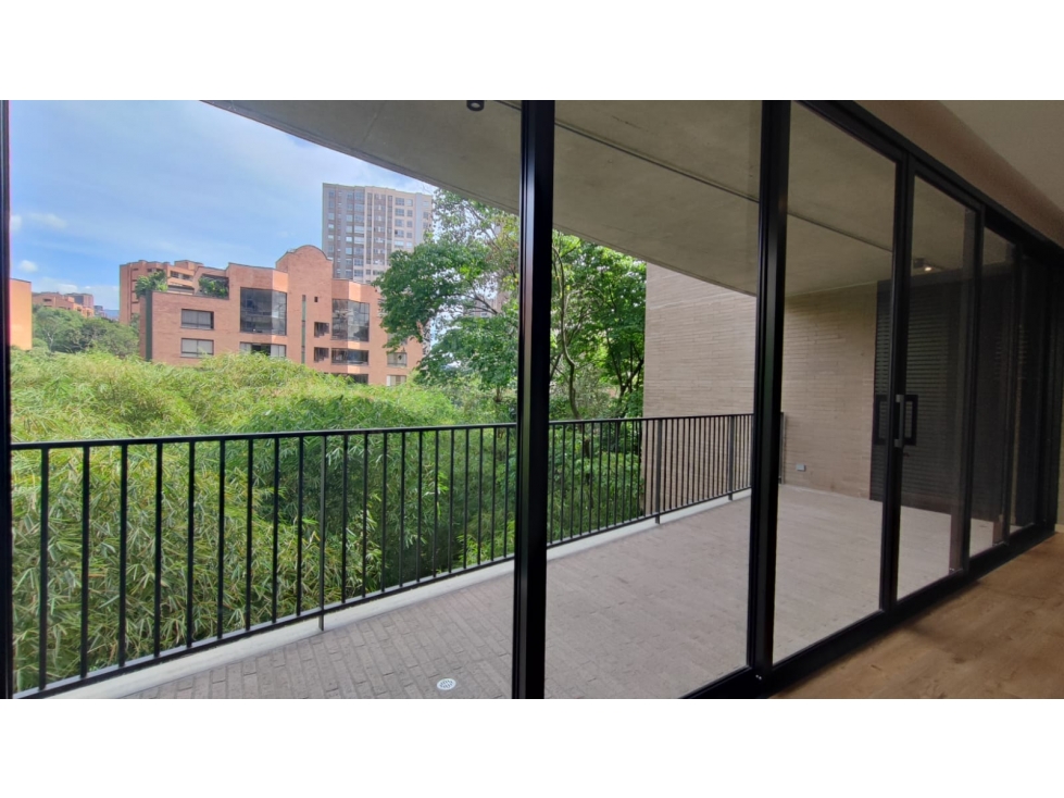 Apartamento en arriendo en El Poblado cerca a Provenza | 175 m² — foto 2