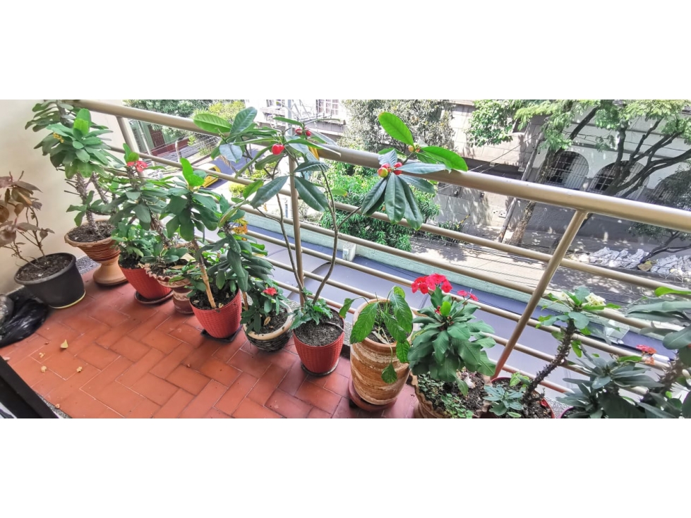 Venta apartaestudio sector de Prado Centro cerca Estación — foto 3