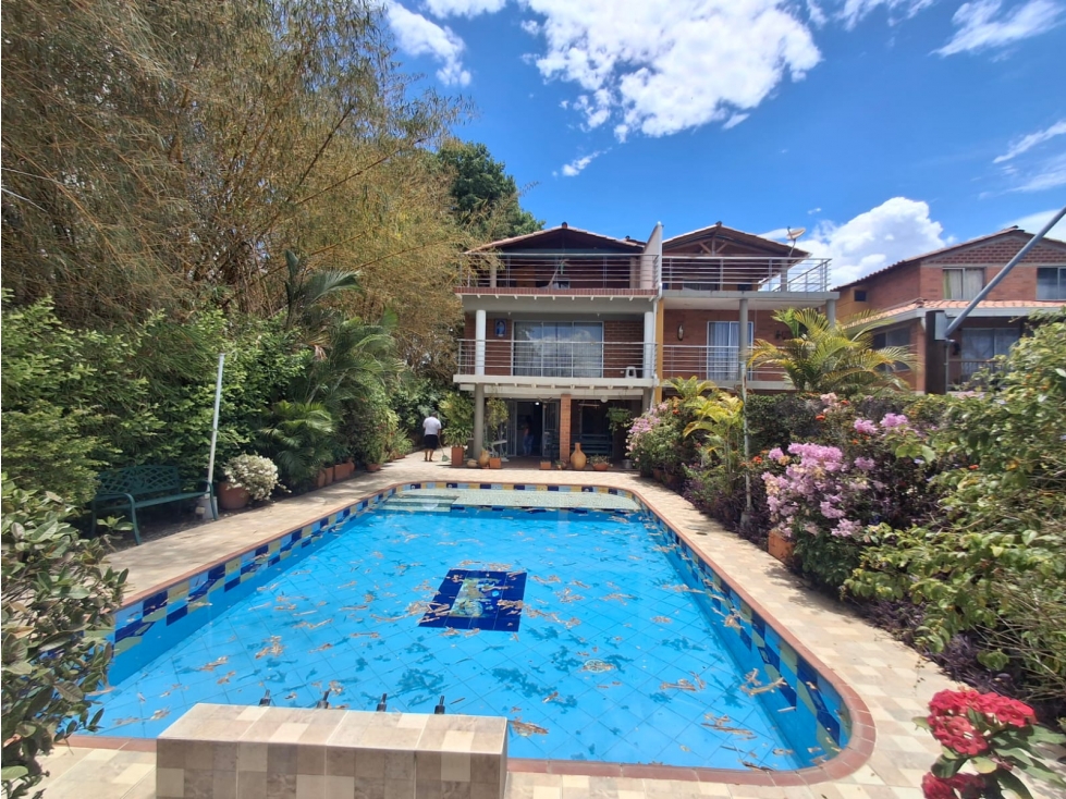 Venta casa en Santa Fe Antioquia urbanizacion Cerrada