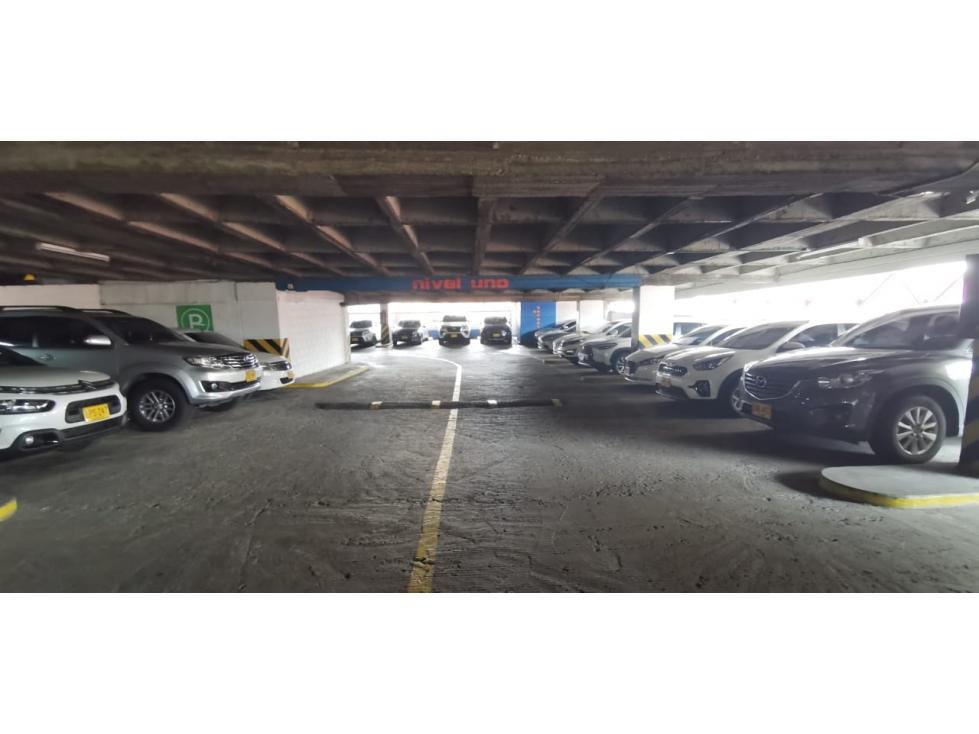 Venta 50 parqueaderos independientes - 1