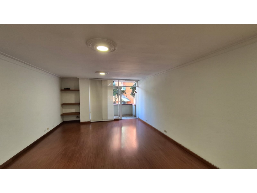 apartamento disponible para la venta en laureles — foto 5
