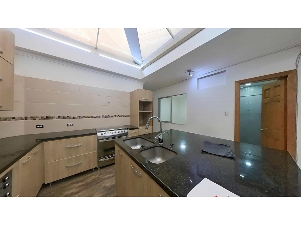 venta de casa primer piso en belén miravalle