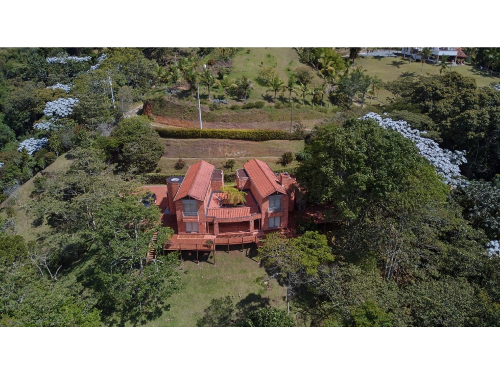 VENTA DE CASA CAMPESTRE