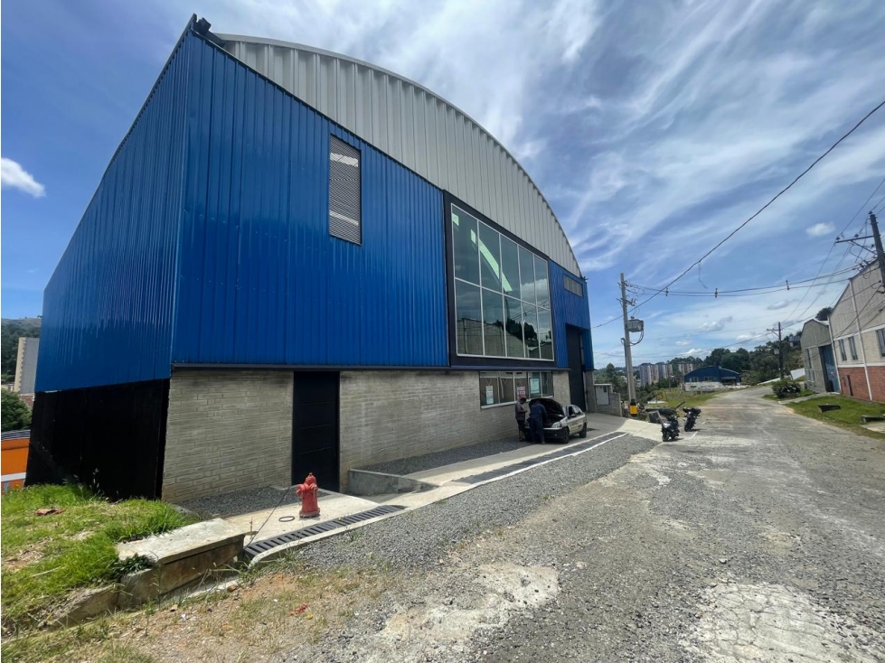 ARRIENDO ,VENTA DE BODEGA INDUSTRIAL - 2