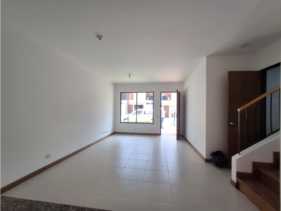 extraordinario casa en Unidad Cerrada con muy buena Iluminación — foto 3