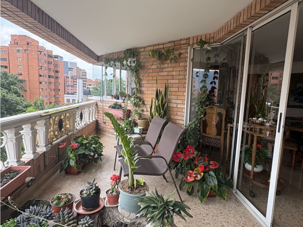 Venta apartamento en Laureles
