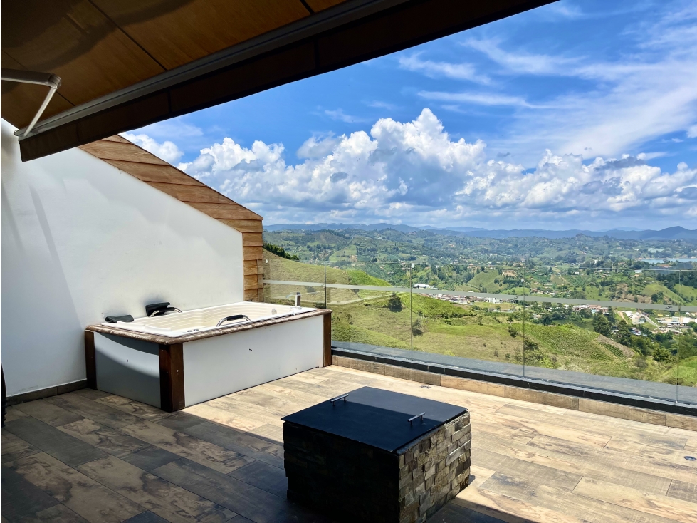 Apartaestudio en venta en El Peñol, con Licencia Turística - 1