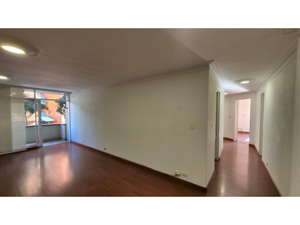 apartamento disponible para la venta en laureles — foto 6