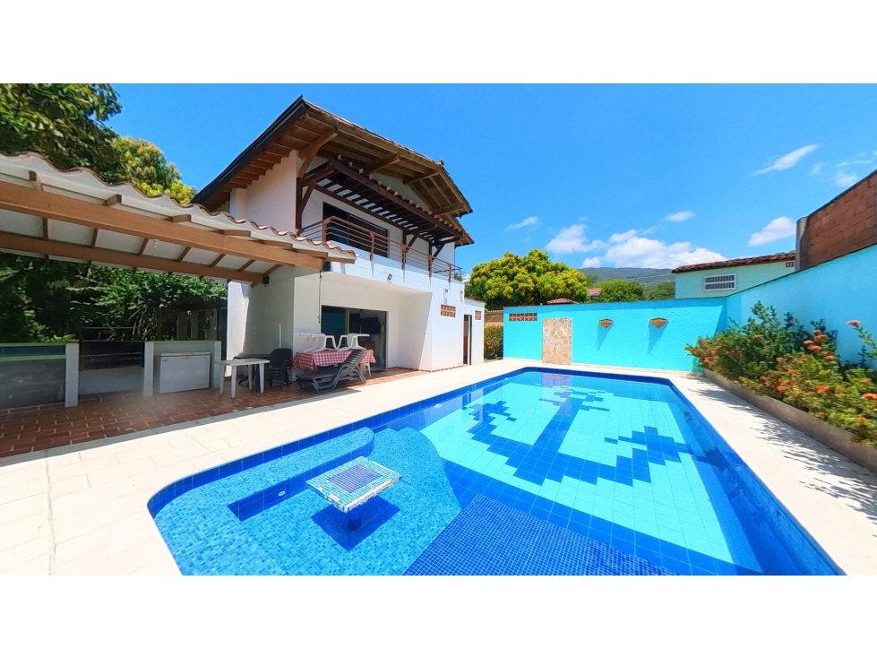 Ventas Finca independiente Santa fe Antioquia cerca del pueblo
