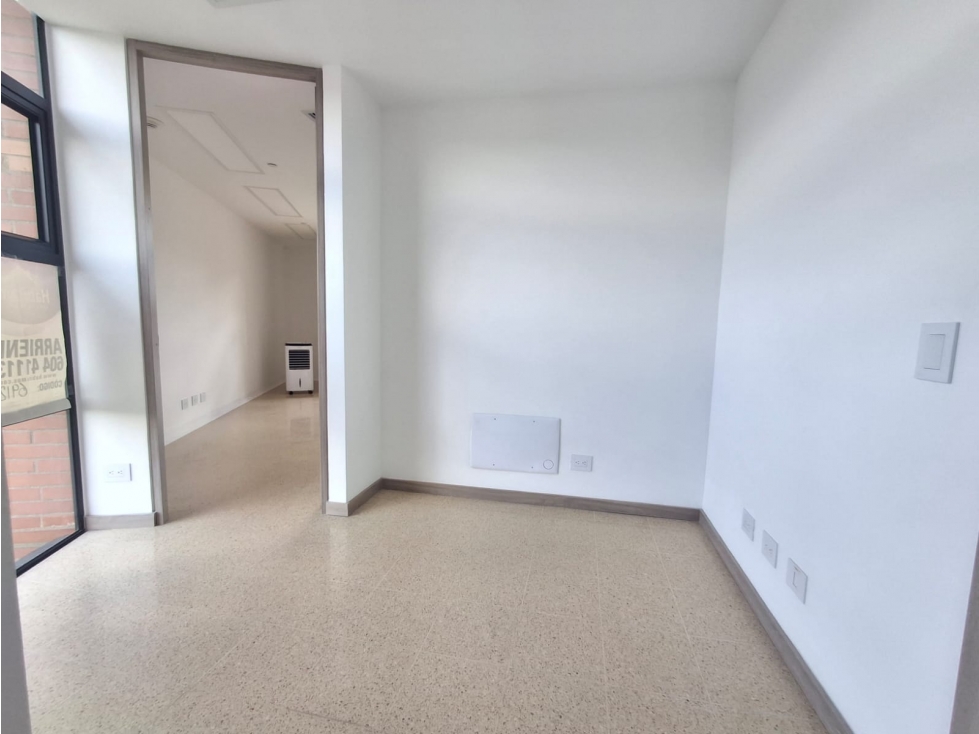 Venta Oficina San Diego para estrenar cerca C.C. San Deigo