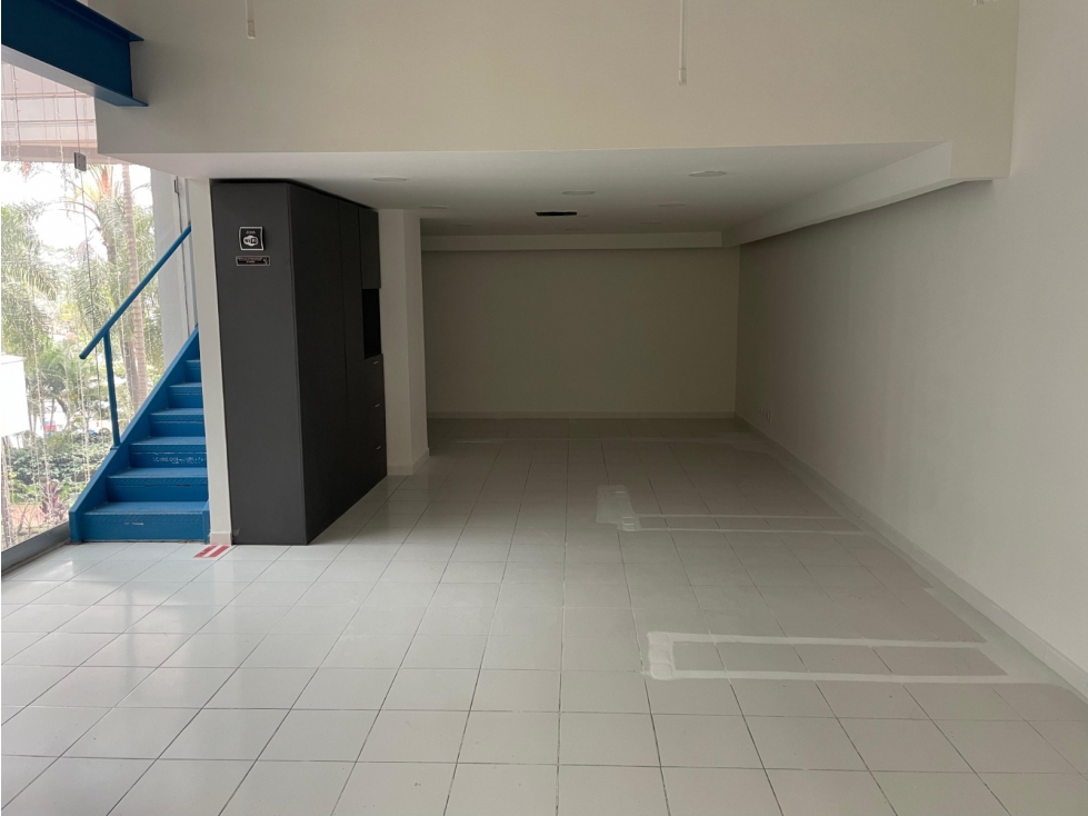 83m² de pura visibilidad — foto 3