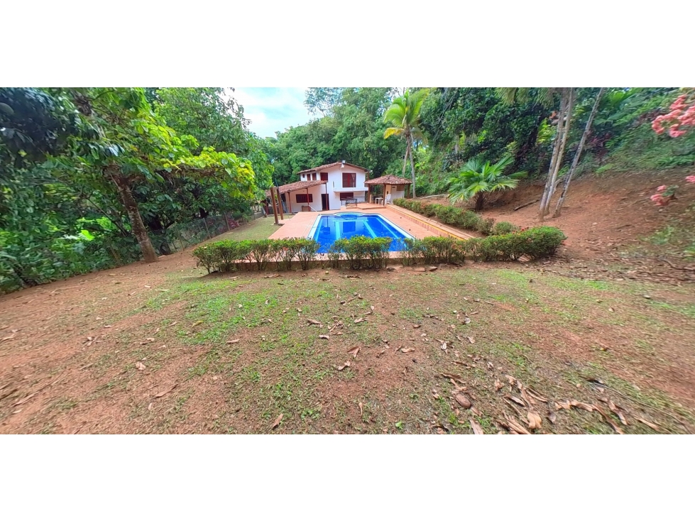 Venta de Finca  Campestre a puerta cerrada en Sopetran  Vereda Miranda — foto 2