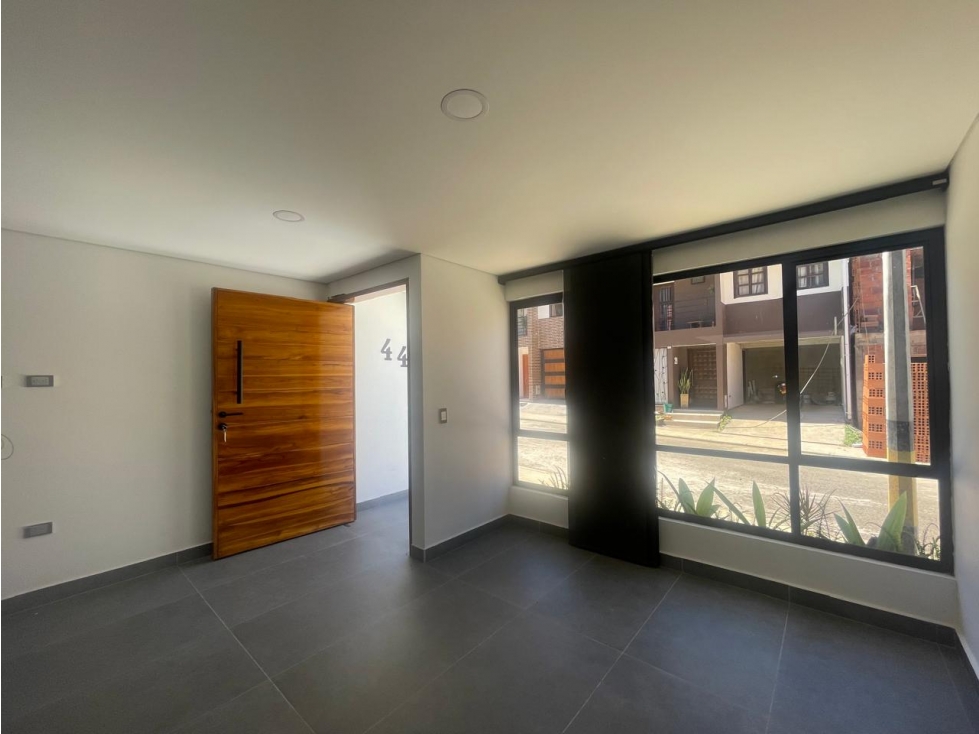 VENTA DE CASA EL RETIRO — foto 2