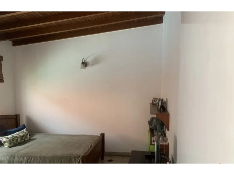 Casa lote Laureles Media Mixtura frente 13 mts por 28 mts — foto 5