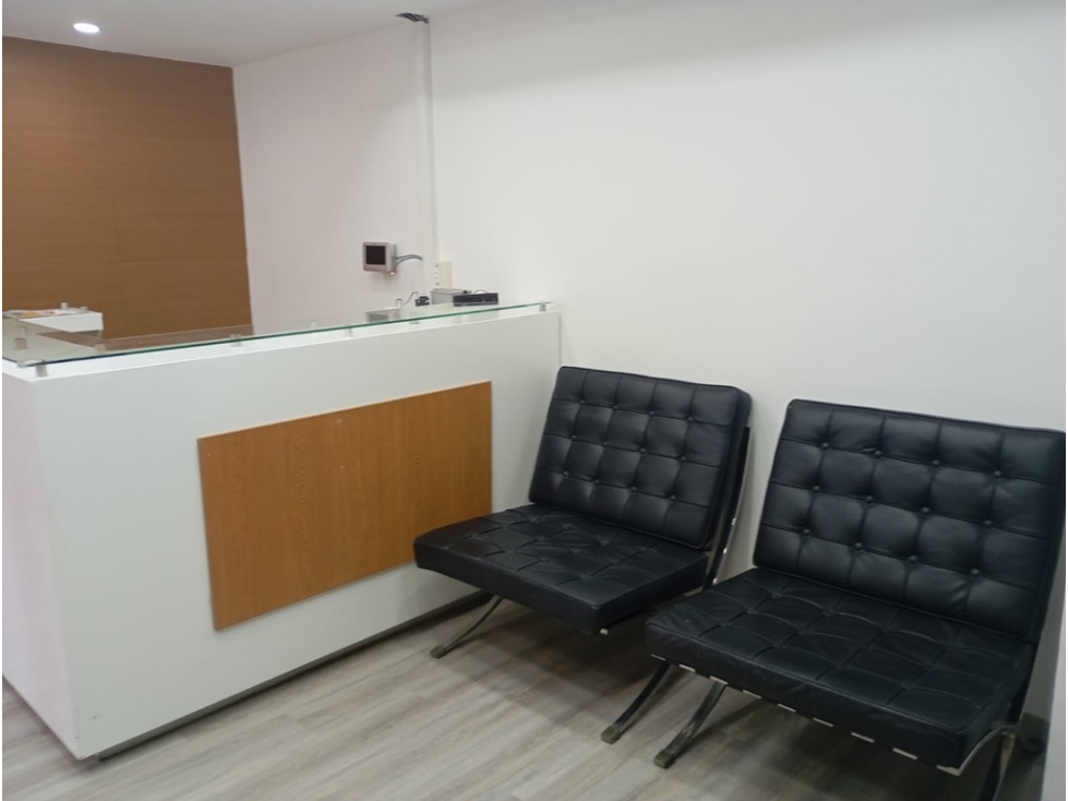 venta de ofinica en mall comercial en av. palmas - 3