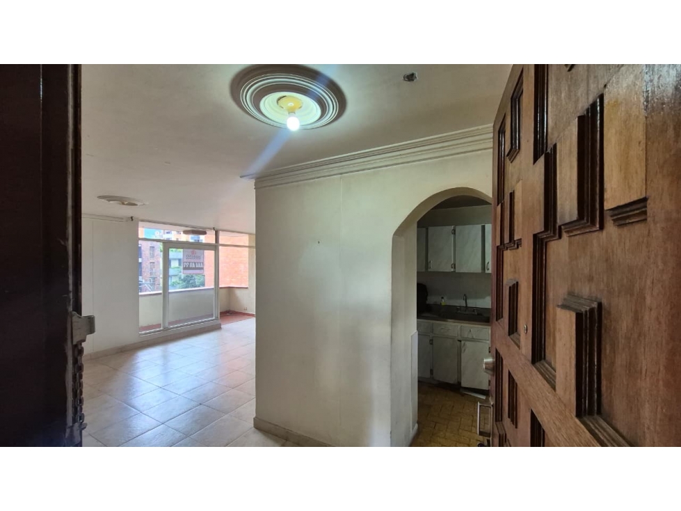 apartamento para reformar en el barrio laureles