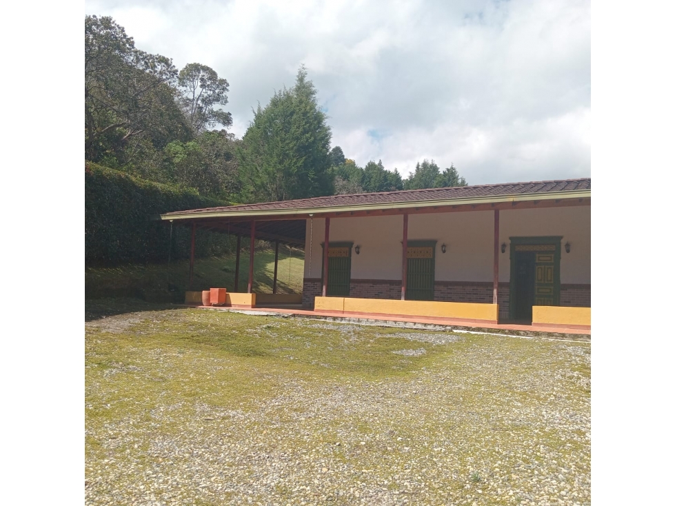 venta de casa finca aeropuerto