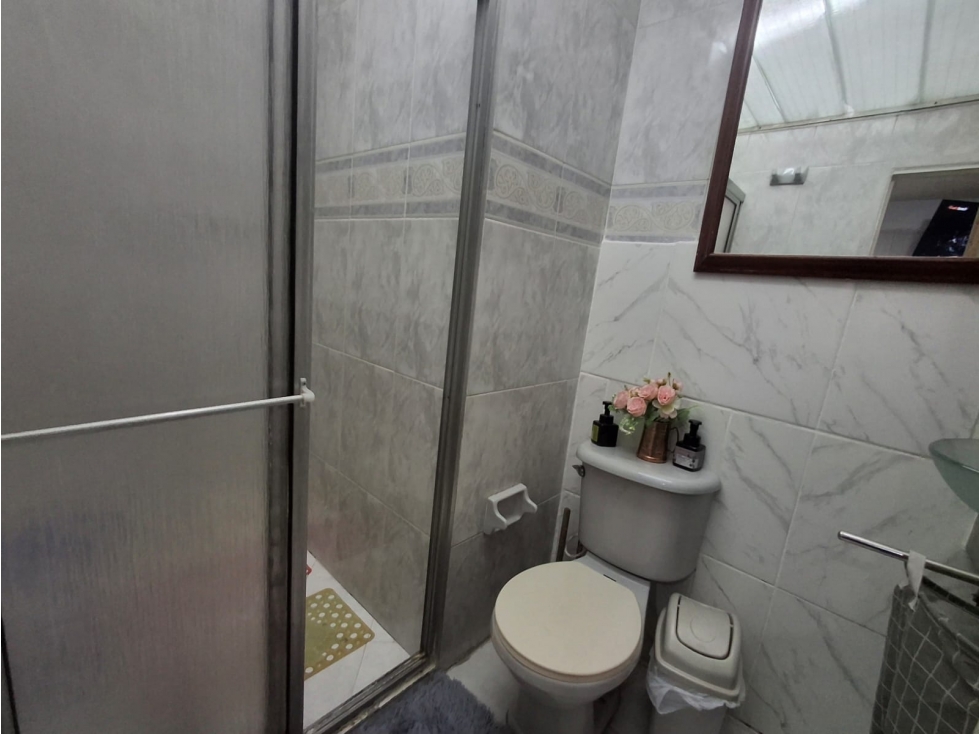 Venta apartamento interno Laureles no paga admon — foto 5