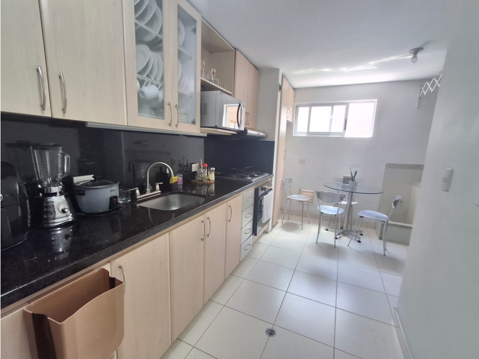 Venta apartamento para remodelar cerca de la estacion metro Estadio — foto 4