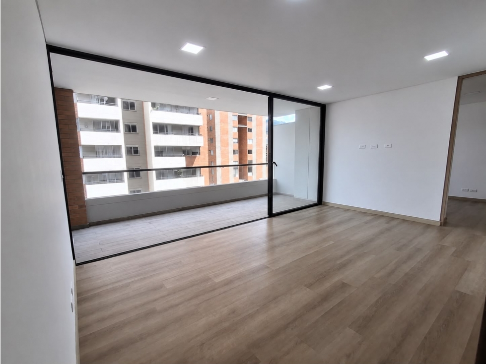 Venta apartamento Los Colores Cerca C.C. El Diamante — foto 2
