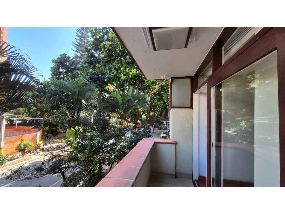 apartamento disponible para la venta en laureles — foto 3