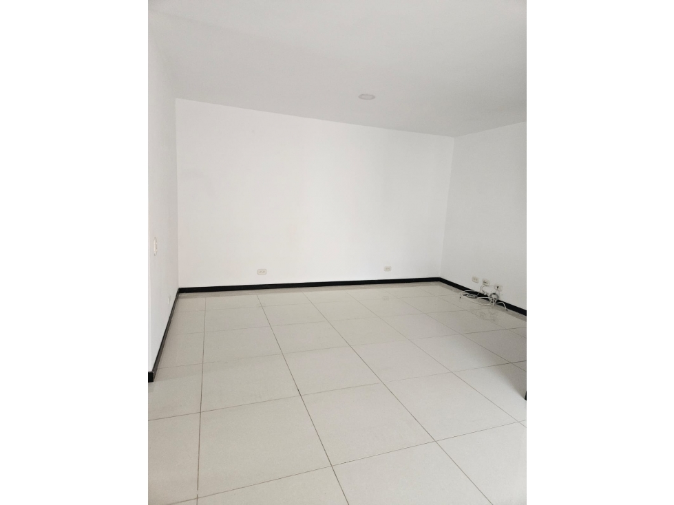 VENTA DE APARTAMENTO EN LA LOMA DEL INDIO — foto 2