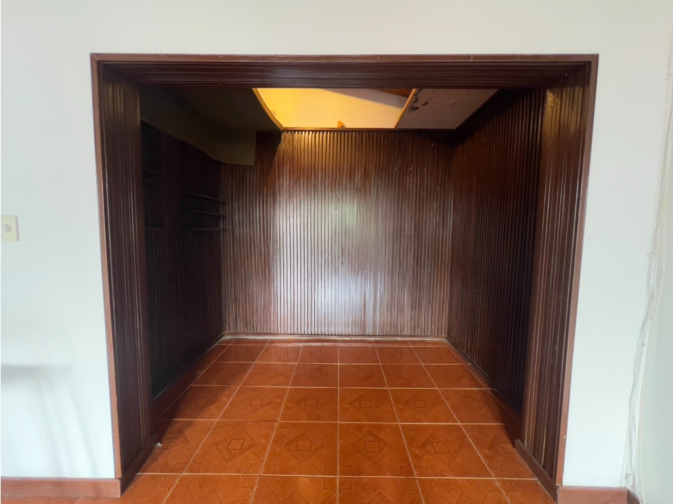 VENTA DE APARTAMENTO DUPLEX EN LOS COLORES — foto 2