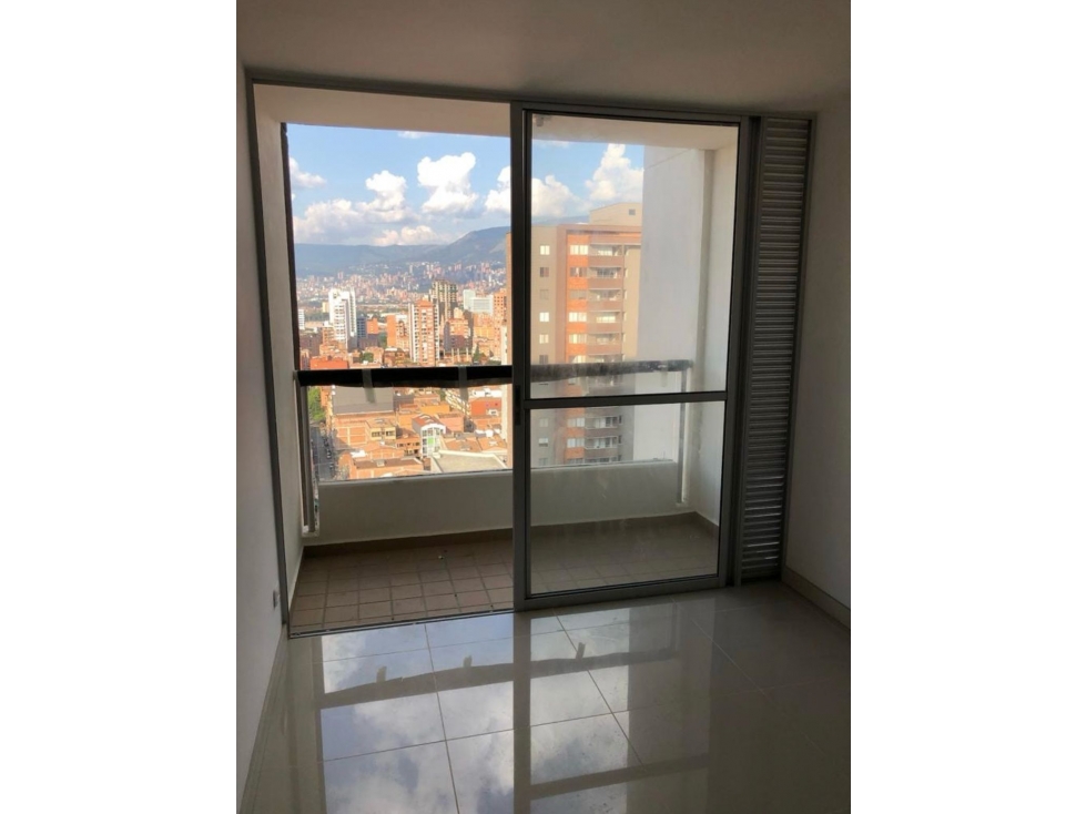 VENTA DE APARTAMENTO EN PRADOS DE SABANETA — foto 3