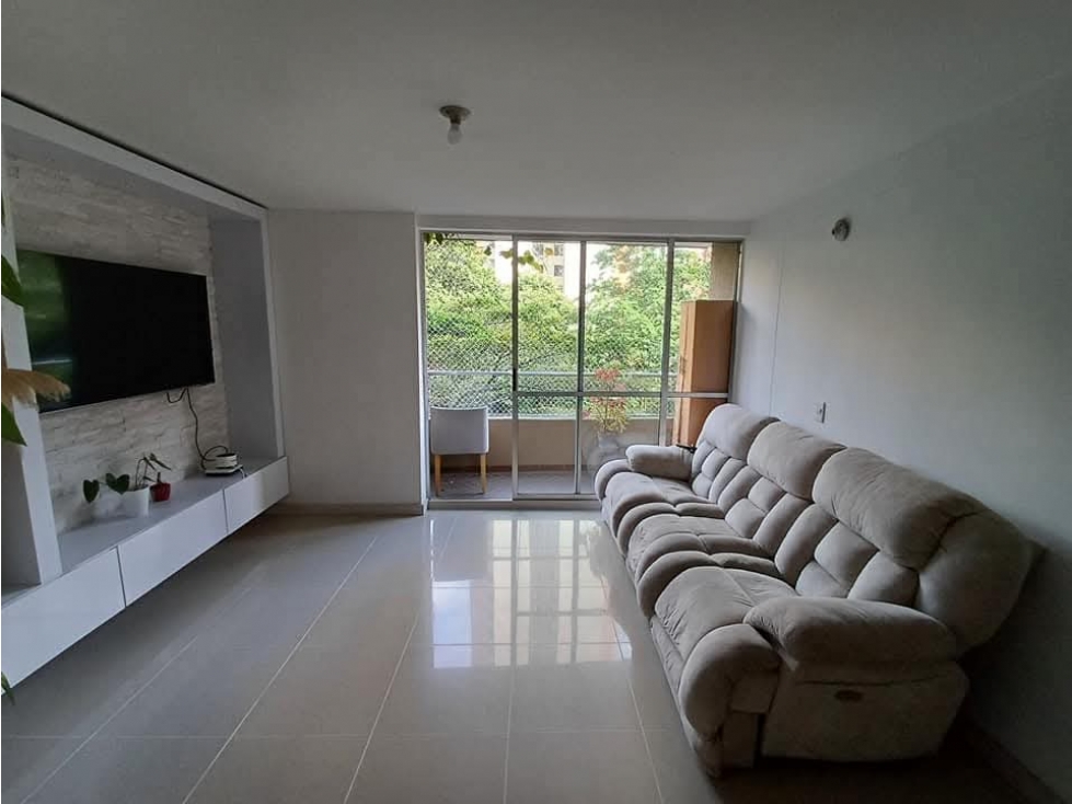 VENTA DE APARTAMENTO EN LA LOMA DE LOS BERNAL — foto 5