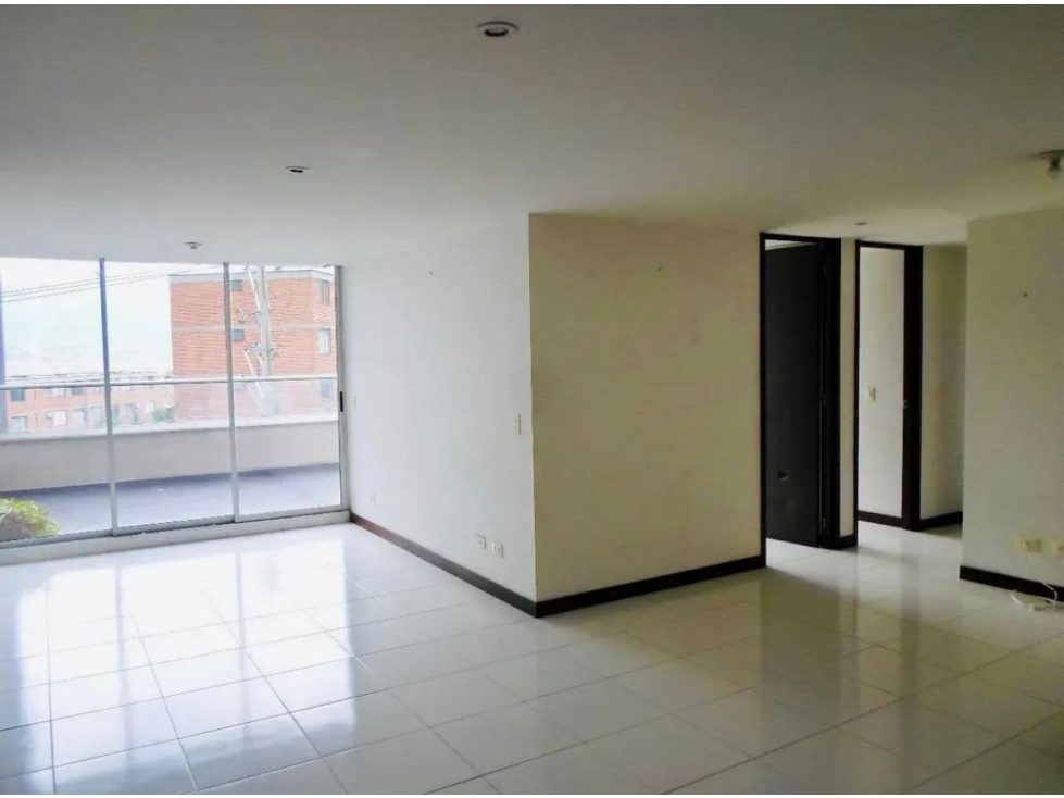 VENTA DE APARTAMENTO EN LA LOMA DEL INDIO — foto 3