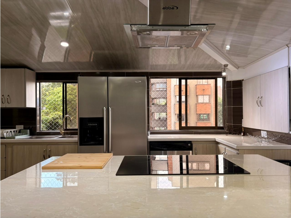 VENTA DE APARTAMENTO EN EL POBLADO LAS LOMAS — foto 2