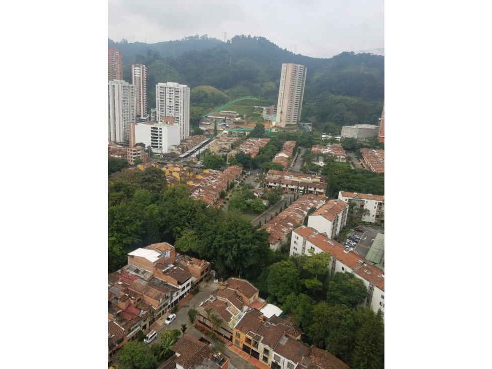VENTA DE APARTAMENTO EN PRADOS DE SABANETA