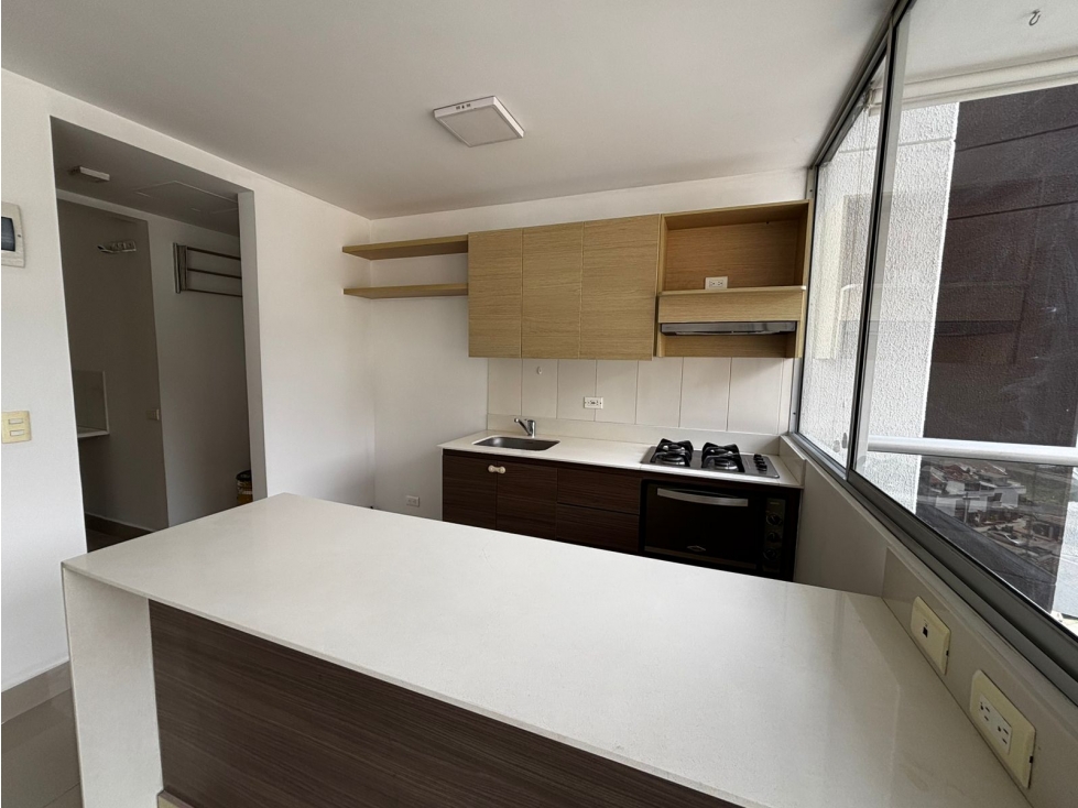 AMPLIO APARTAMENTO EN VENTA EN LA LOMA DEL INDIO — foto 5